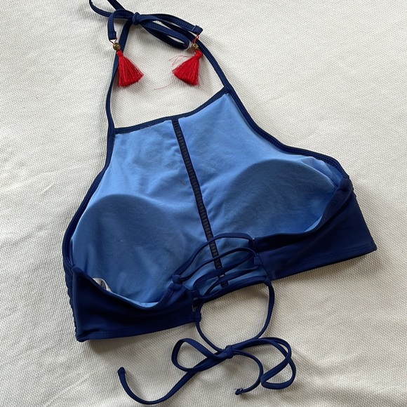 🦋3/40✨Host Pick✨Halter Bikini Top - Padded, Lace up back - Picture 6 of 13